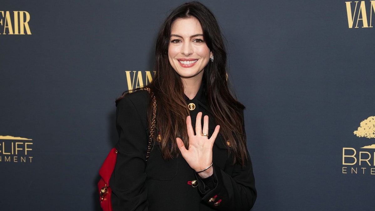 Anne Hathaway: Hollywood&rsquo;s Elegant Star with Global Acclaim