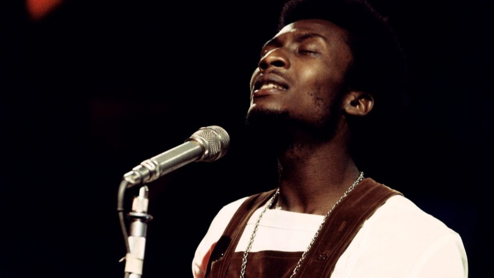 The Significance of Jimmy Cliff's Crossover Success in Bridging Reggae and Mainstream Pop Music