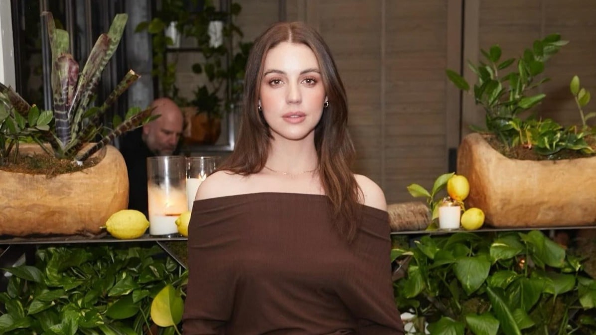 Adelaide Kane Biography: Australian Actress, Career, and Rise to Fame